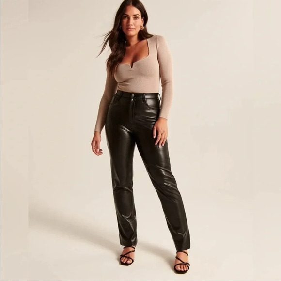 Abercrombie & Fitch 90s  Straight Vegan Leather Pants Curve Love NWT - Picture 1 of 16
